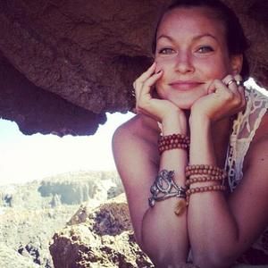 Meet your Posher, Britta